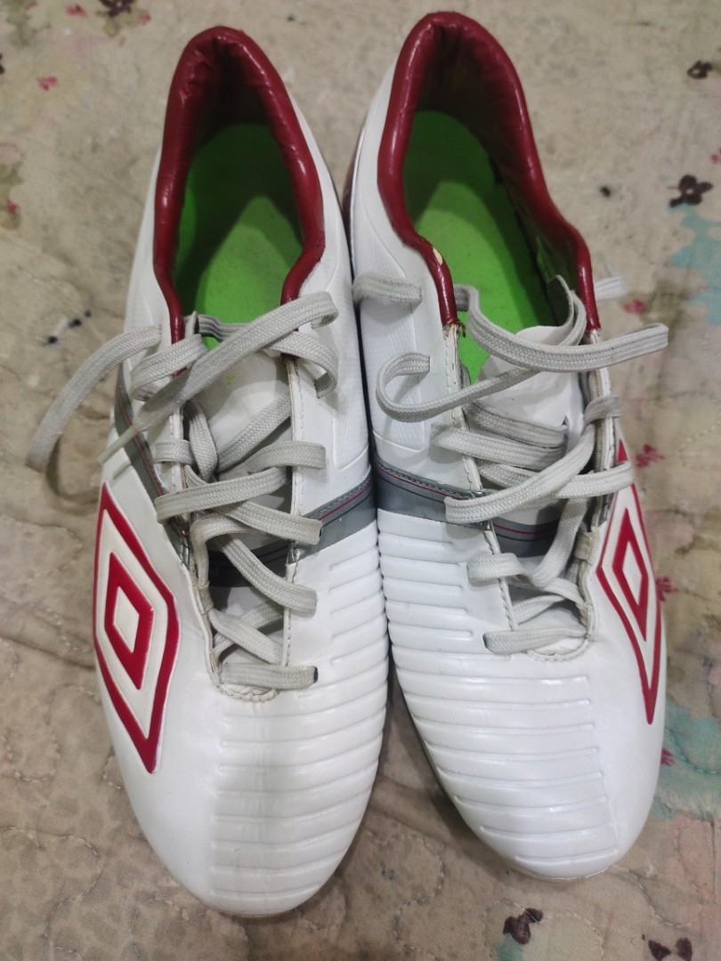Kasut Bola Umbro Stealth Pro 2 FG Men s Fashion Activewear on