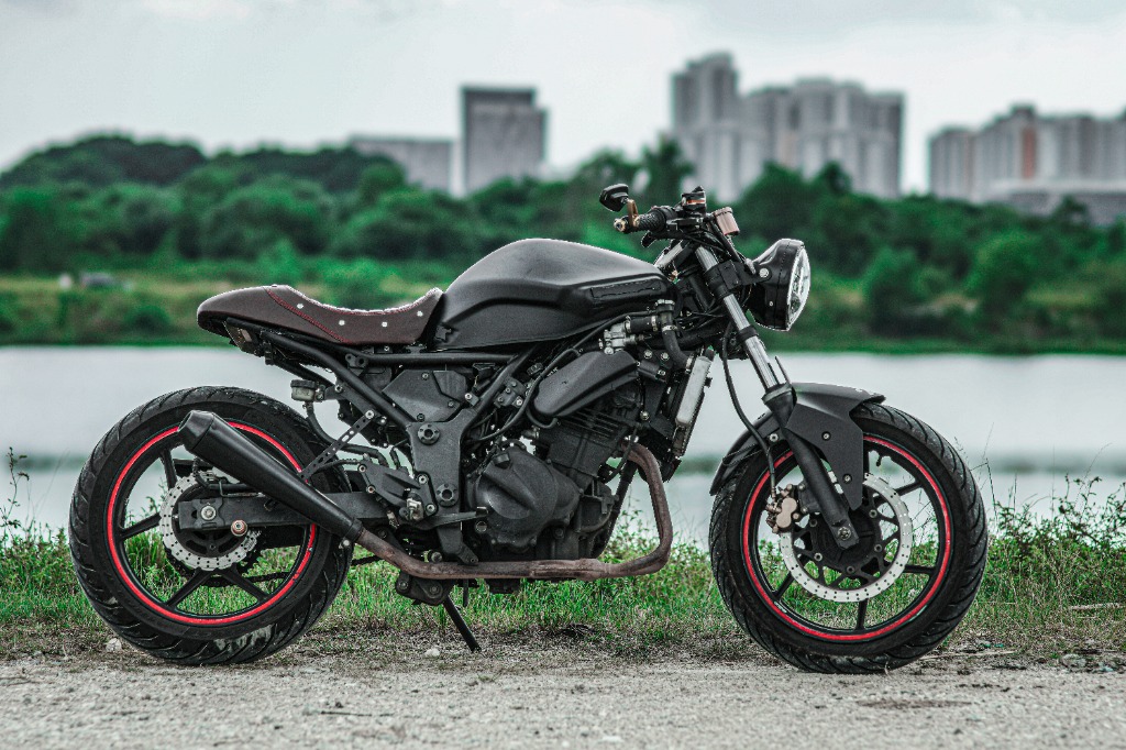 Kawasaki Custom Cafe Racer, Motorbikes on Carousell