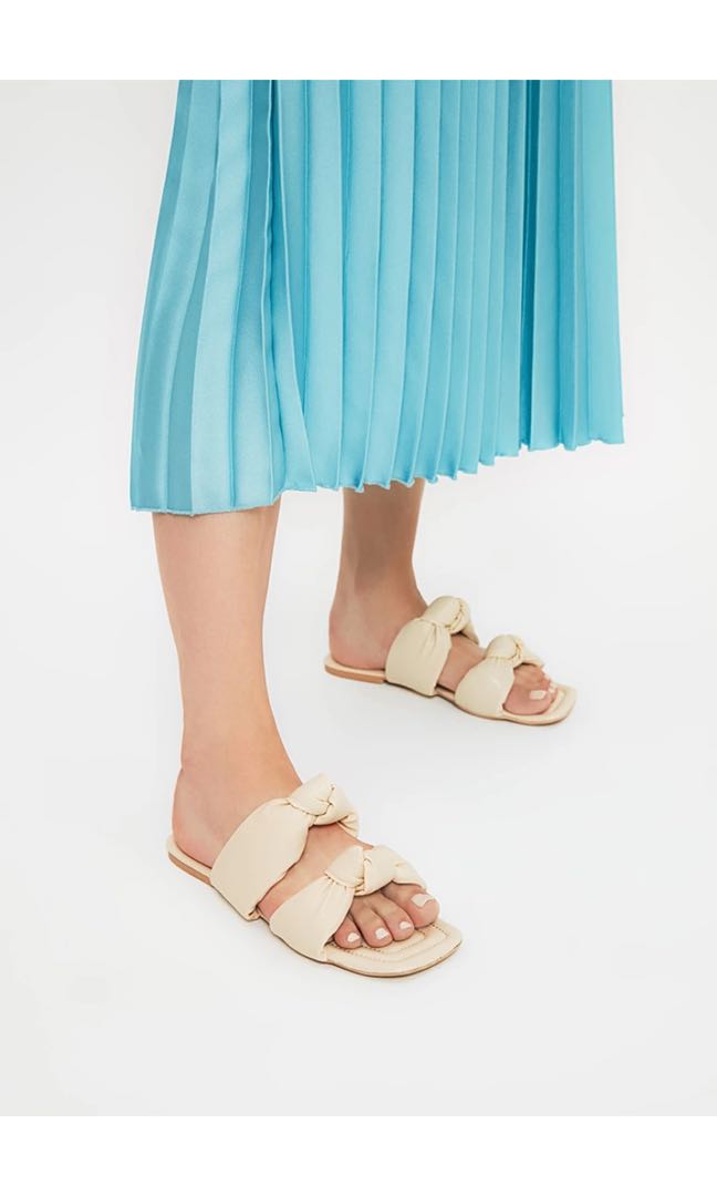 Knot sandals, Women's Fashion, Footwear, Sandals on Carousell