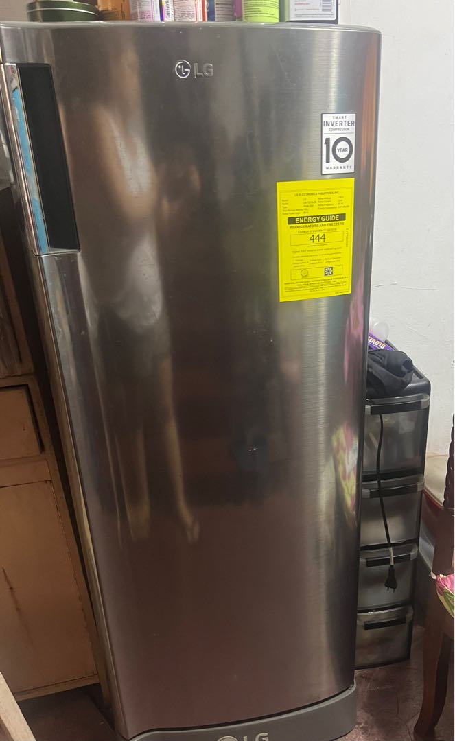 LG refrigerator good as new, TV & Home Appliances, Kitchen Appliances, Refrigerators and