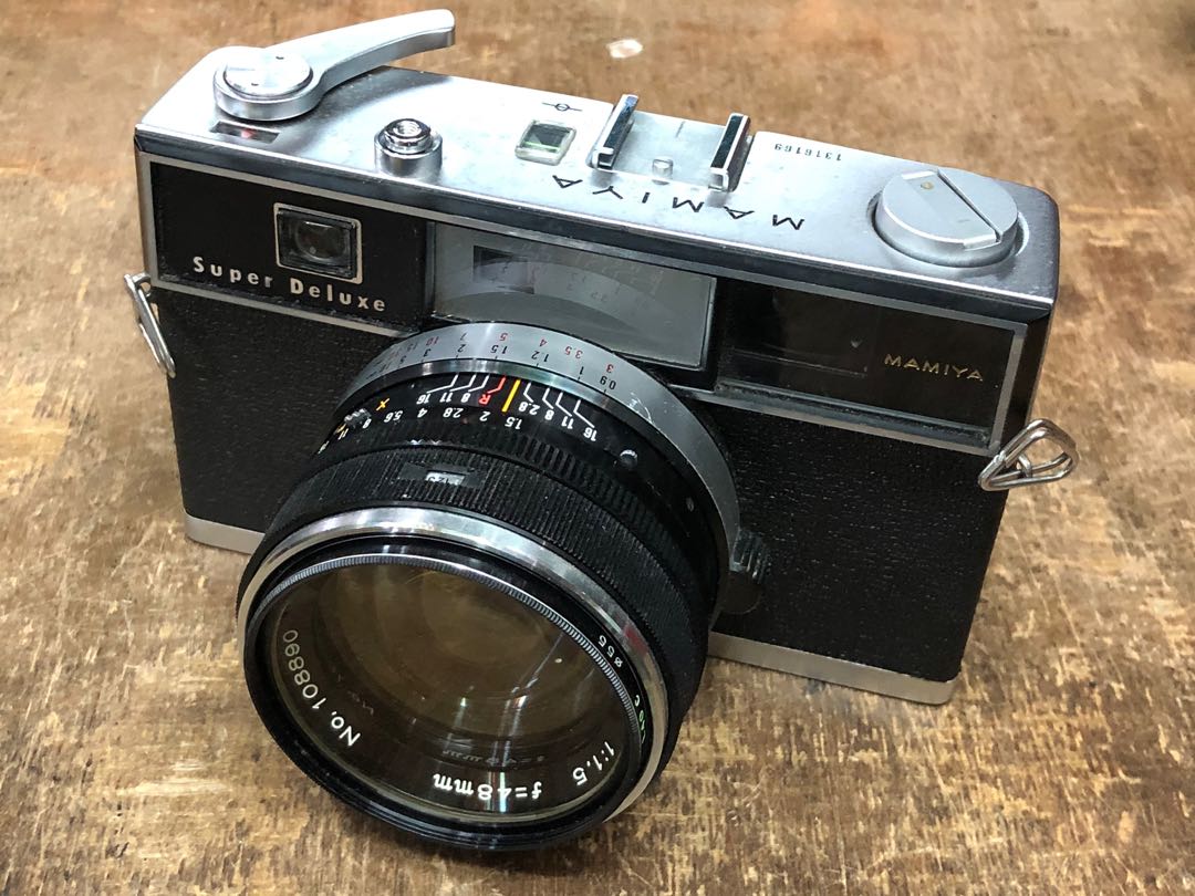 LeicaSpain | MAMIYA Super Deluxe 48mm f/1.5 400 u$s | Instagram