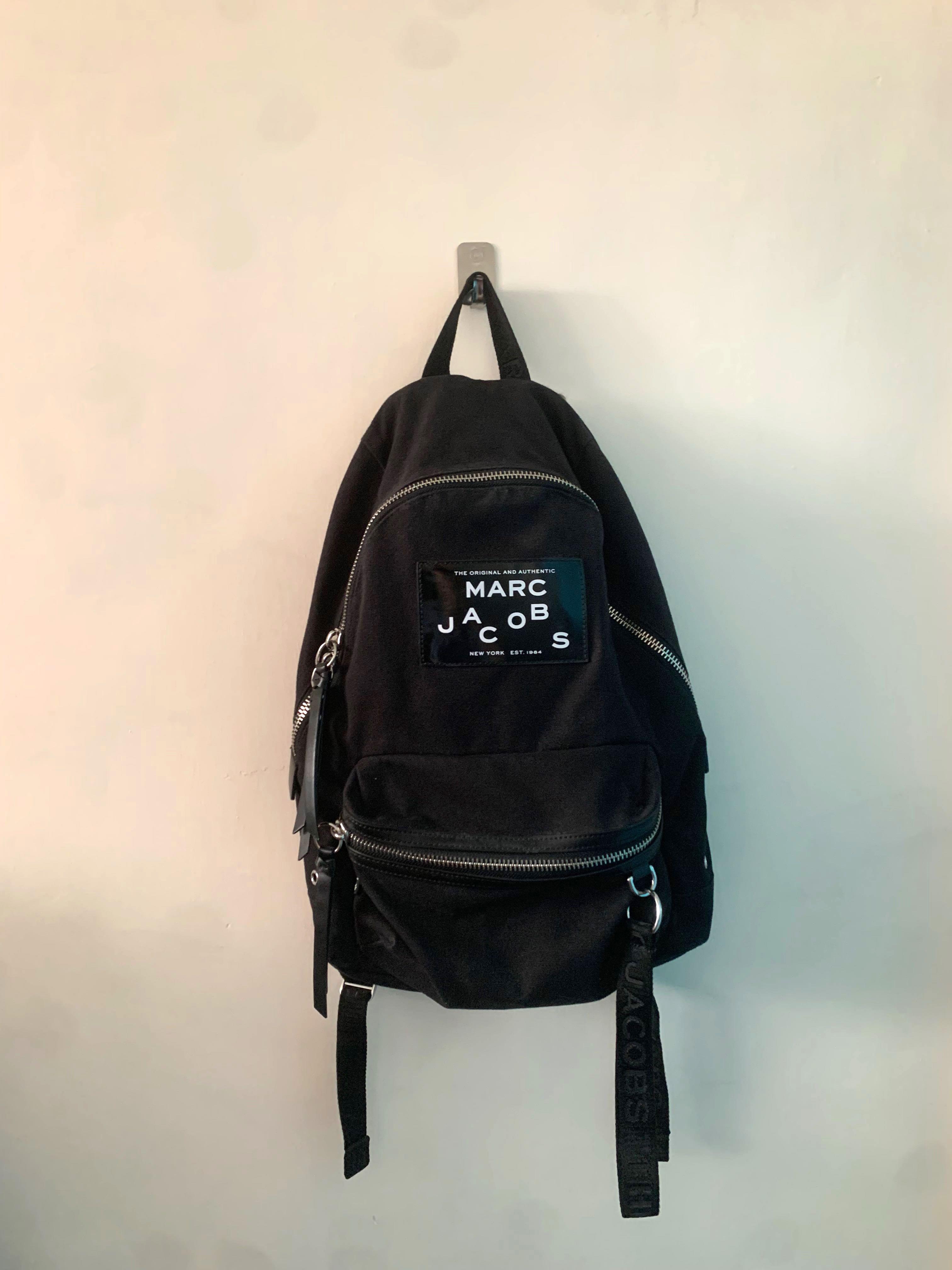 marc jacobs black backpack