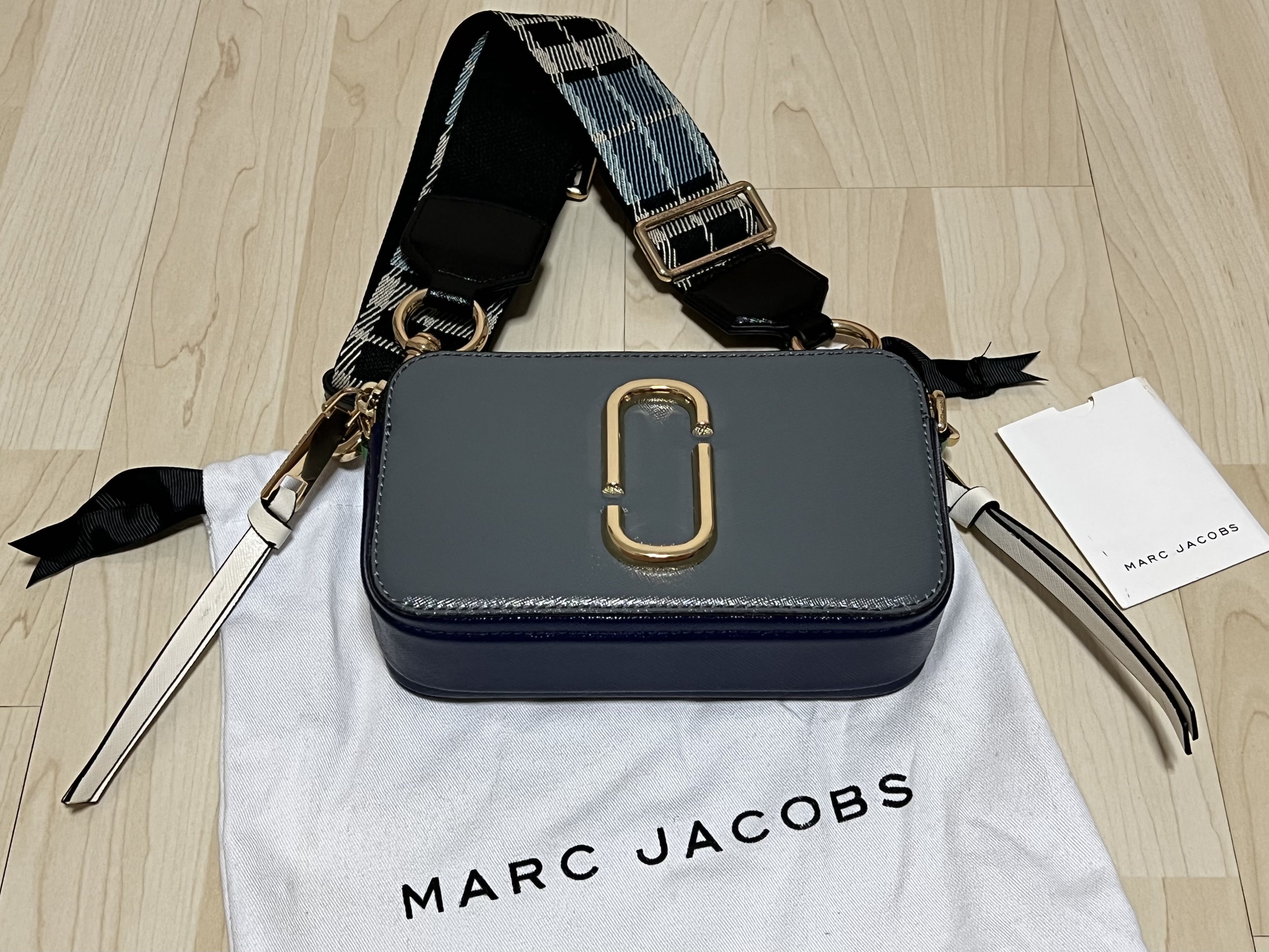 Marc Jacobs The Logo Strap Snapshot Camera Bag, Women's Fashion, Bags
