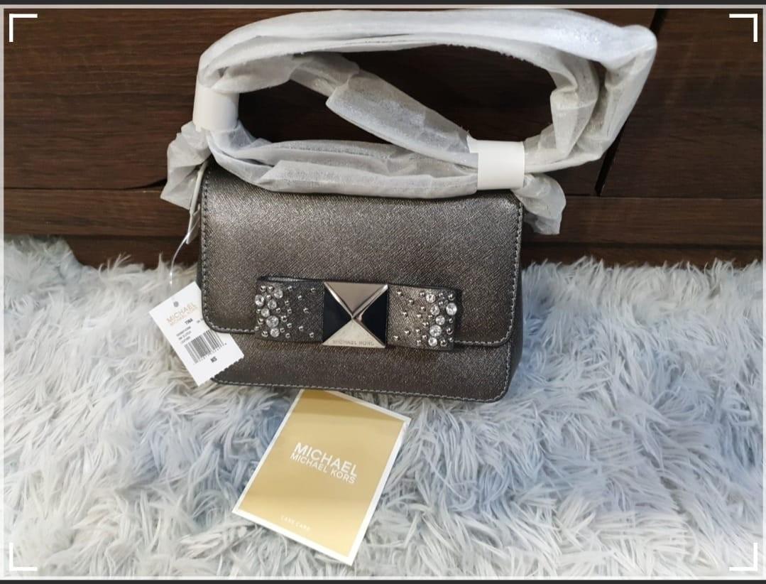 Micheal Kors small crossbody cum clutch (Silver grey), Women's