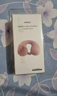 MINISO Minigo Simple Inflatable U-Shaped Pillow in Pink