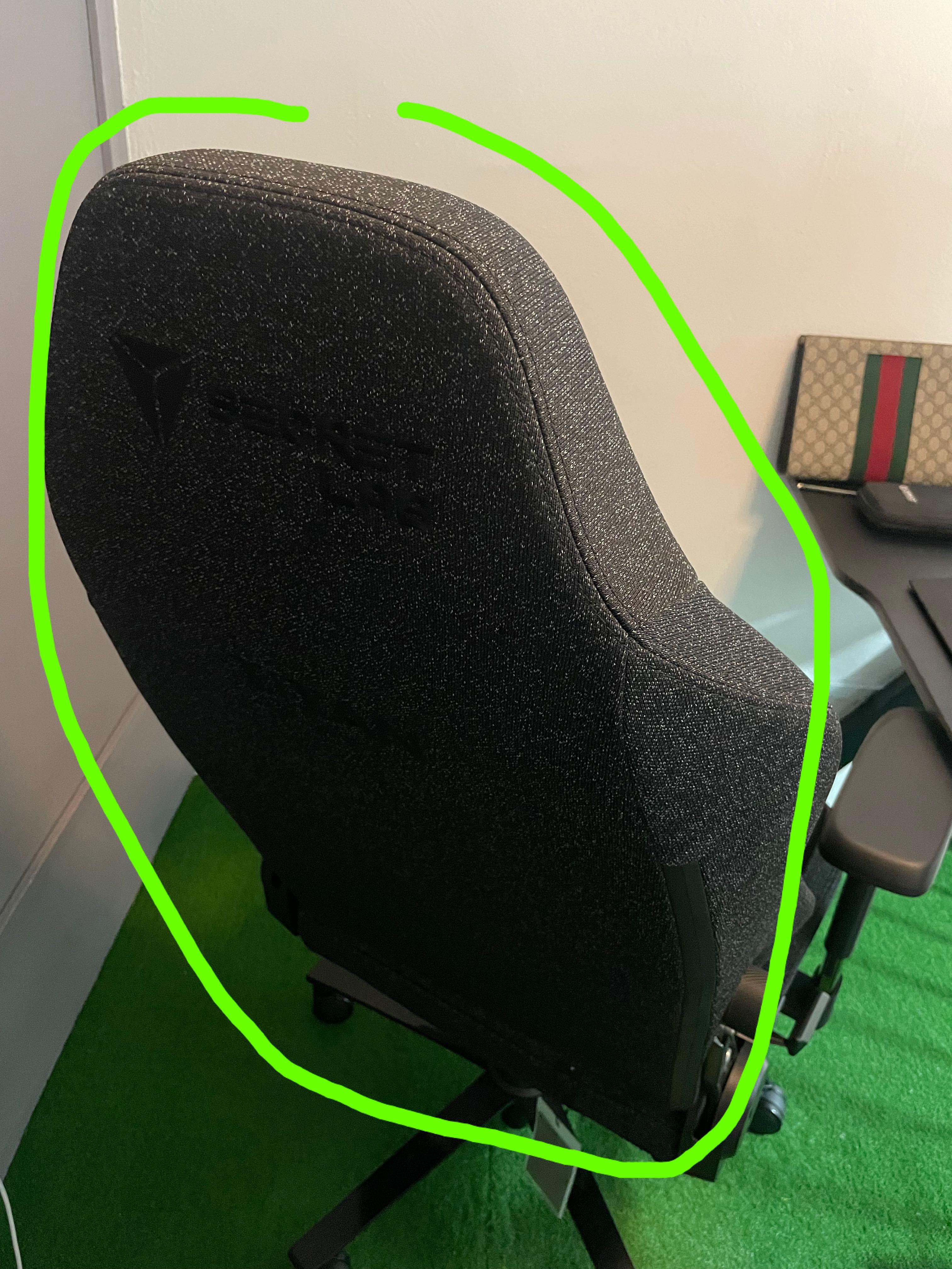 Secretlab titan backrest clearance