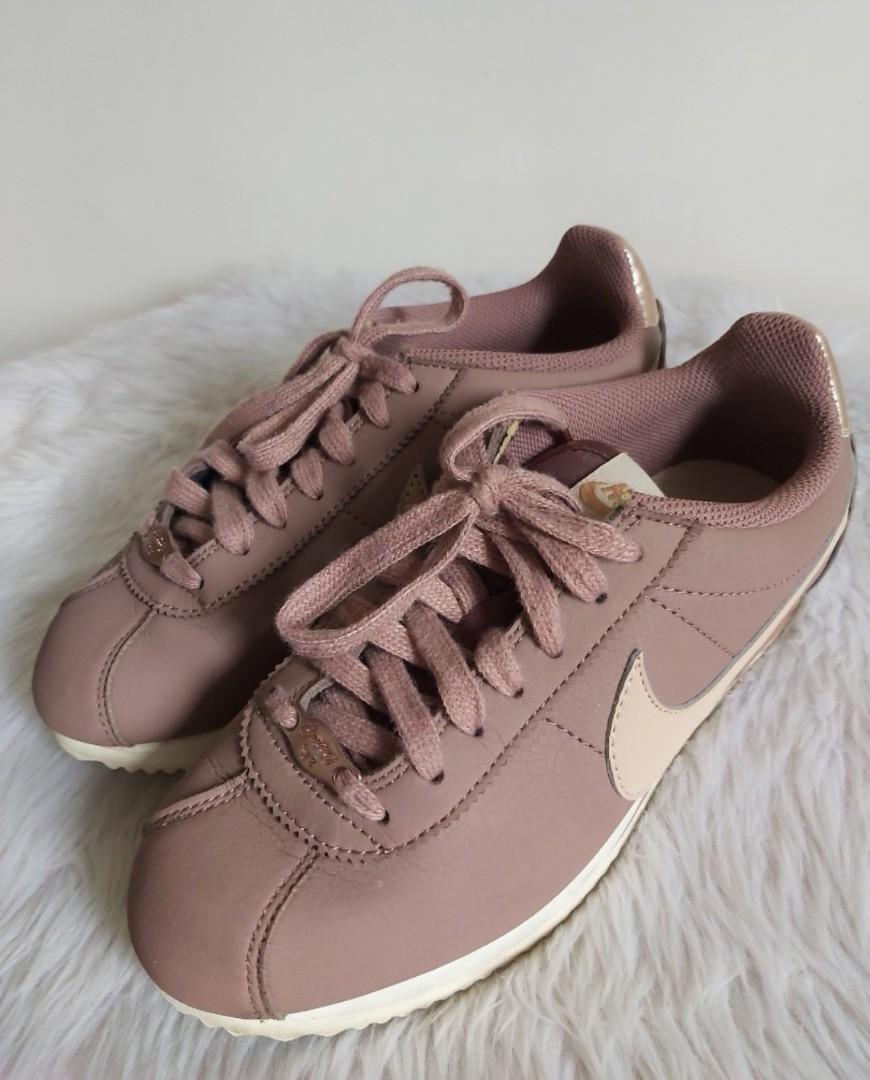 Nike Classic Cortez Smokey Mauve, Women's Fashion, Footwear, Sneakers on  Carousell