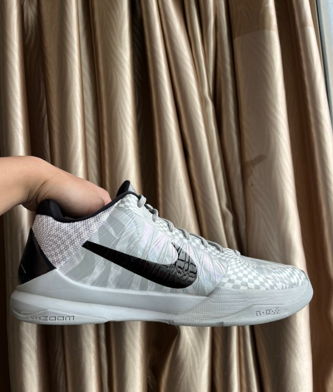 nike kobe 5 zebra
