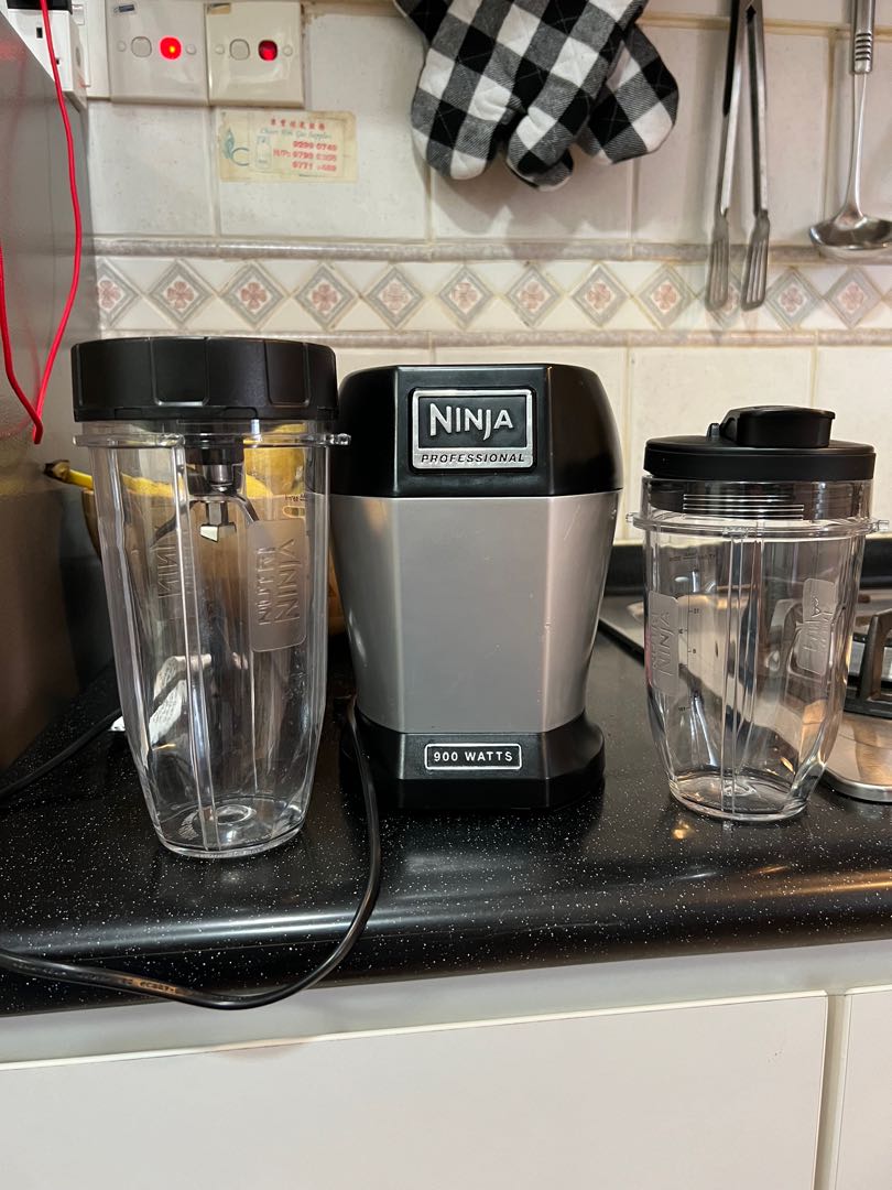 Ninja Professional 900watts blender, TV & Home Appliances, Kitchen