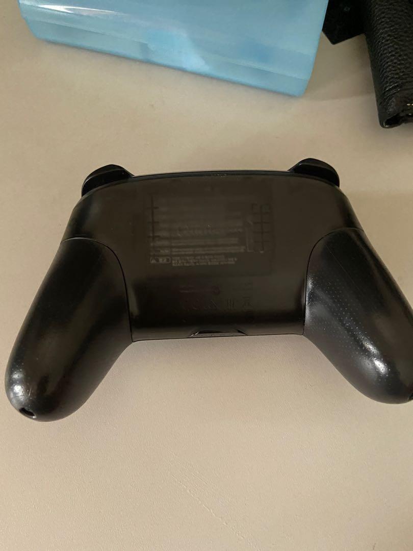 Nintendo switch pro controller (Category: Controllers) located in Kajang. Submitted by nazasams (Listing ID 1143709766, Image 1). Description: WTS nintendo switch pro controller , prefer cod bangi, kajang, putrajaya.
