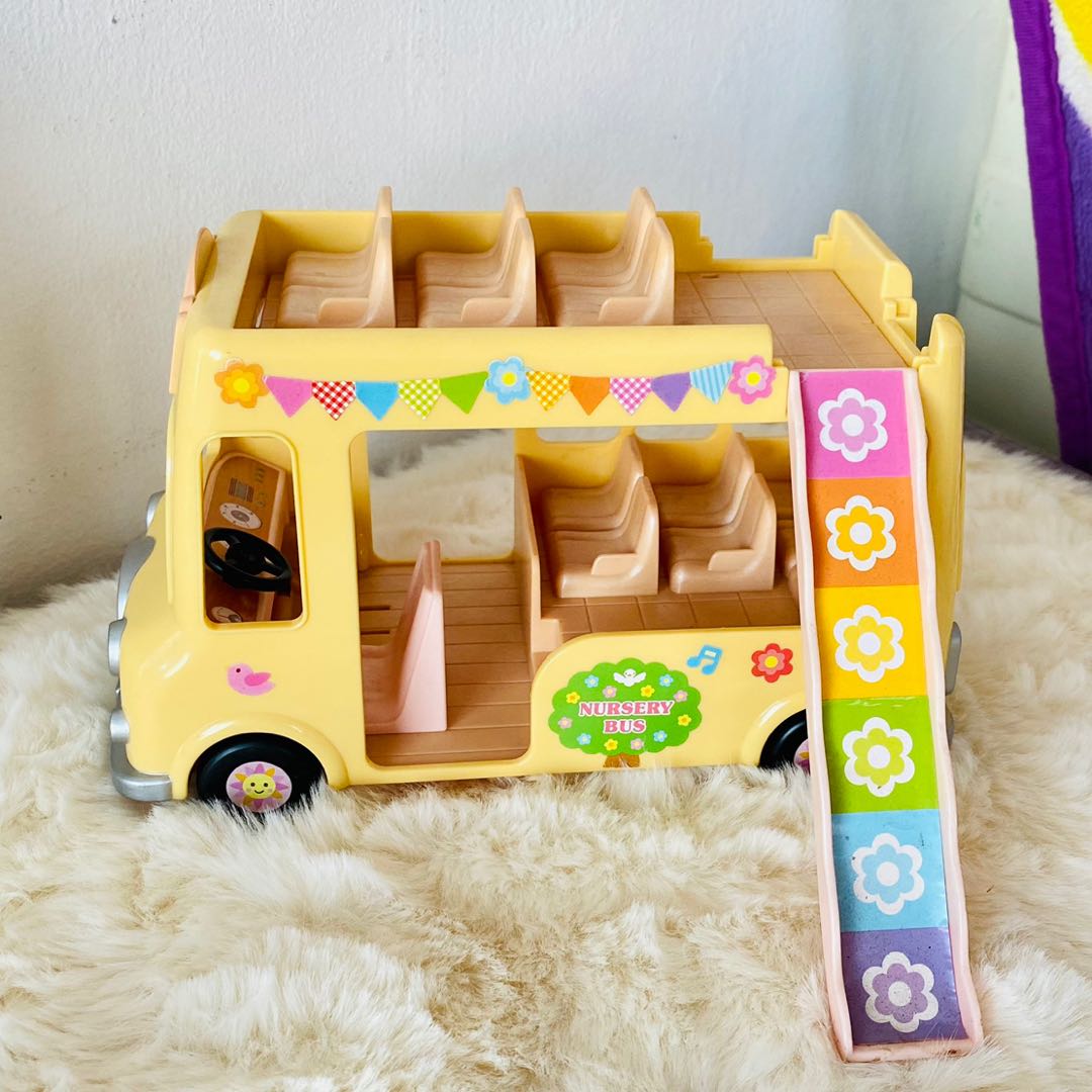 Nursery school hotsell bus sylvanian families
