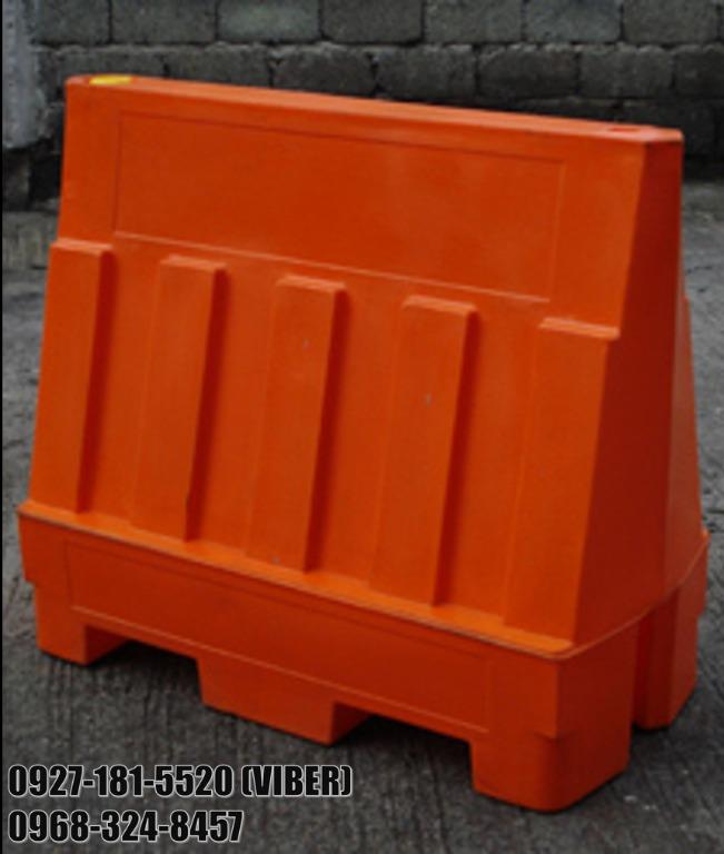 plastic road barrier SB3, Commercial & Industrial, Construction