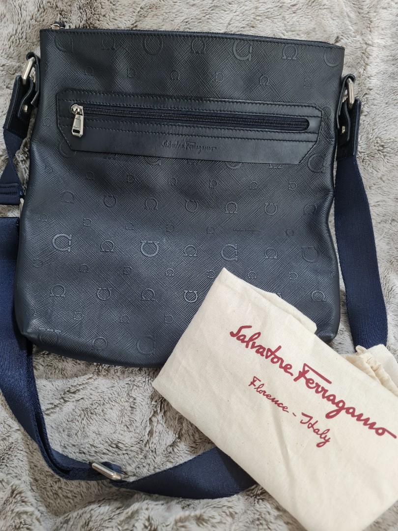 Ferragamo messenger bag hotsell sale
