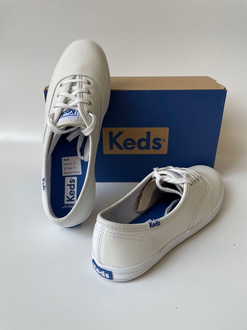 Sepatu Keds Champion Core Leather