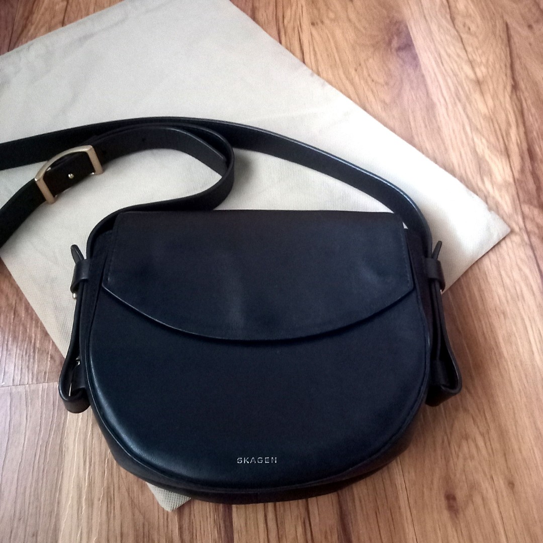 SKAGEN leather sling bag Barang Mewah Tas Dompet di