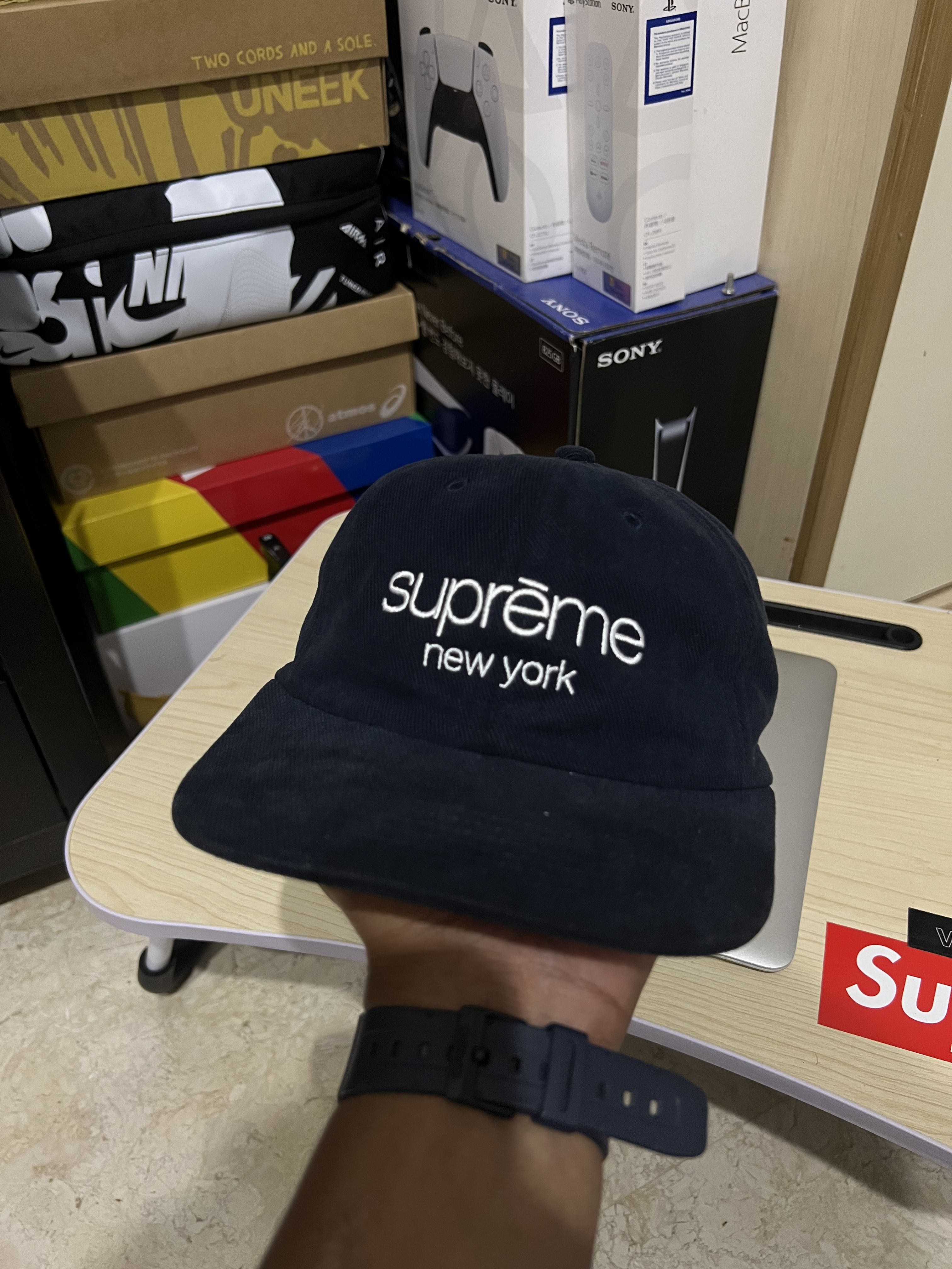 Supreme 6 panel cap, Men's Fashion 