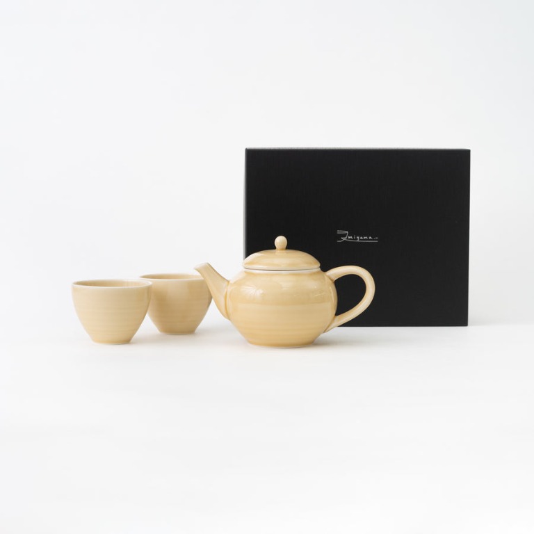 Teapot gift set from Huls Gallery, Furniture & Home Living, Kitchenware