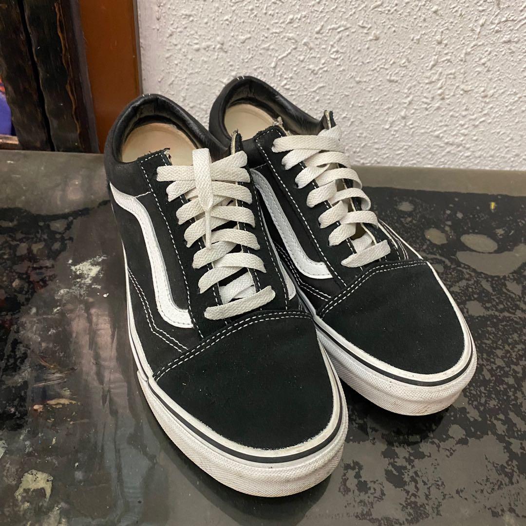 Vans Core Classic Old Skool Vans Size US6, Women's Fashion, Footwear,  Sneakers on Carousell
