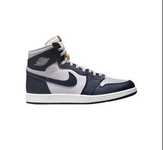 (Category: ) located in . Submitted by cay_sneakers (Listing ID 1143891765, Image 1). Description: .