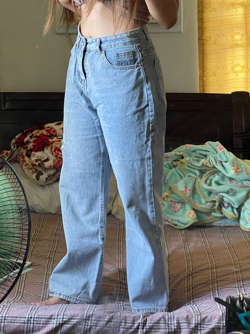 Baggy Jeans, Women's Fashion, Bottoms, Jeans on Carousell