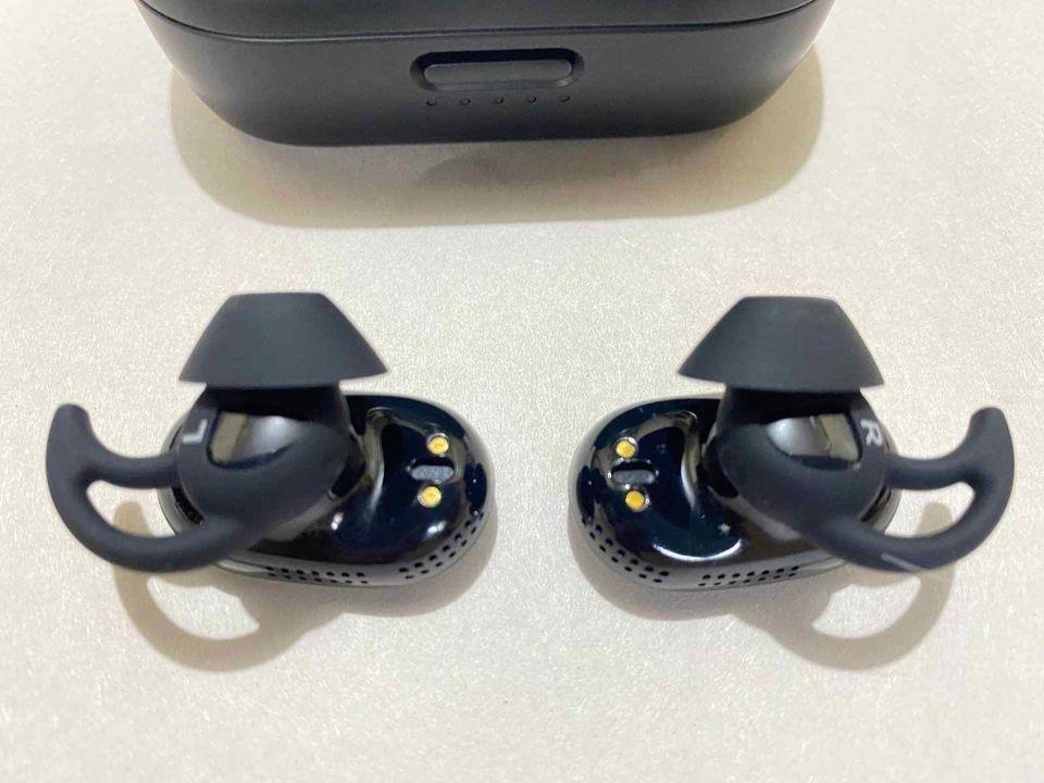 Bose Sport Earbuds (Category: Earphones) located in Manila. Submitted by mikeesonlinestore (Listing ID 1144022138, Image 3). Description: Bose Sport Earbuds **ORIGINAL or double your money back** - Earphones, charging case and cable charger only (NO BOX AND EXTRA BUDS) - Earphones are in excellent condition almost like new and has never been used personally - SRP is 16,900 pesos - Im Selling for 7,000 pesos only! - Pick up at Frapatea Cafe along 