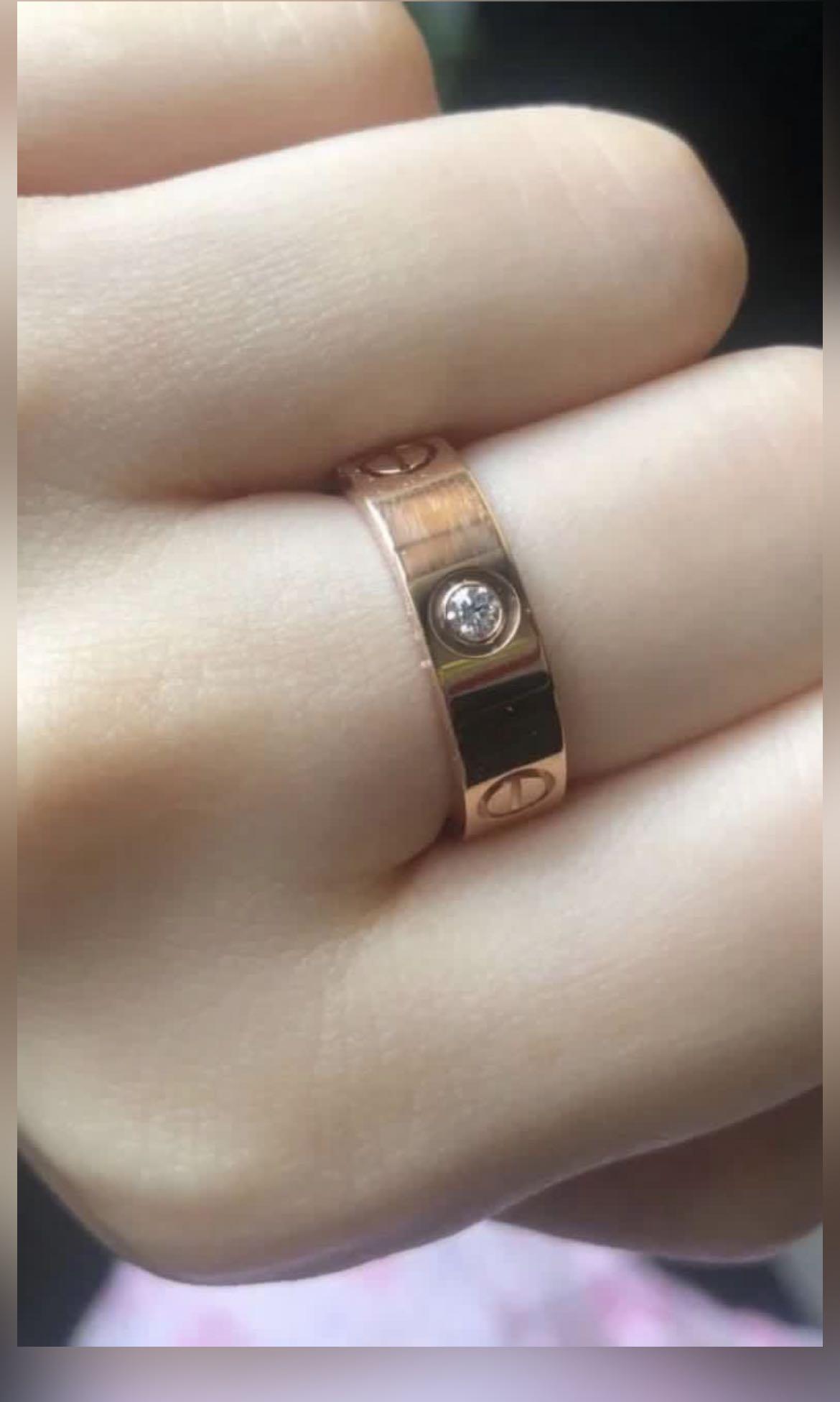 Cartier love ring outlet 3 diamond rose gold