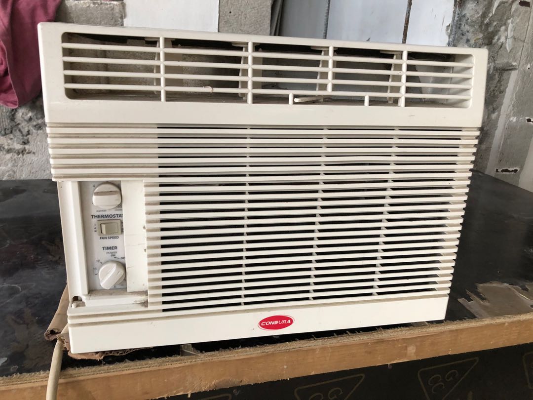 Condura window type aircon .5HP with Timer, TV & Home Appliances, Air