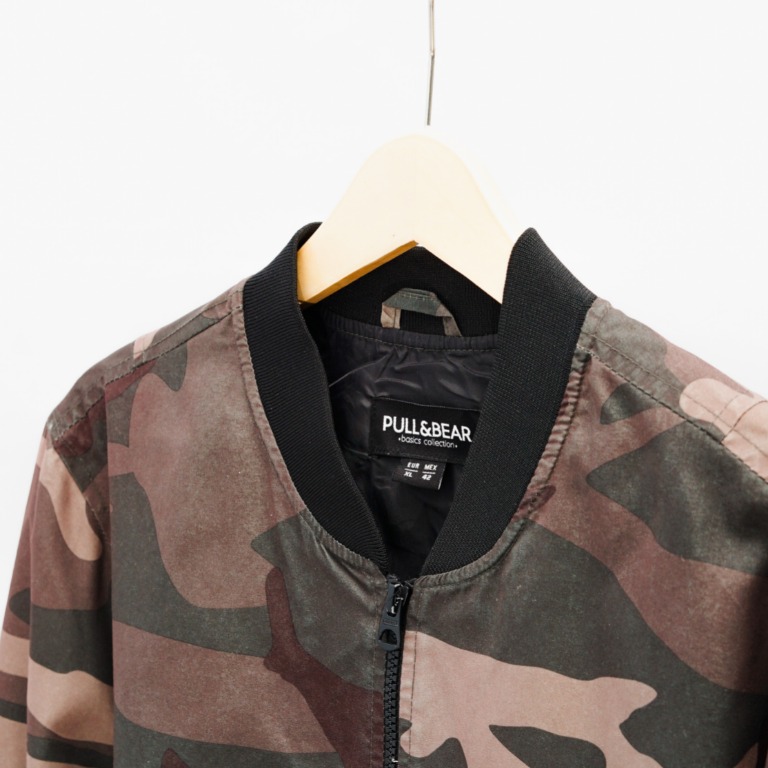 DIJUAL JAKET BOMBER PULL BEAR MADE IN BANGLADESH