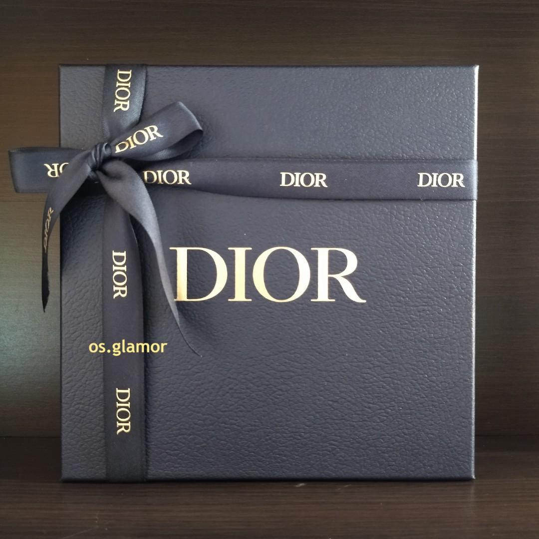 Dior gift box top
