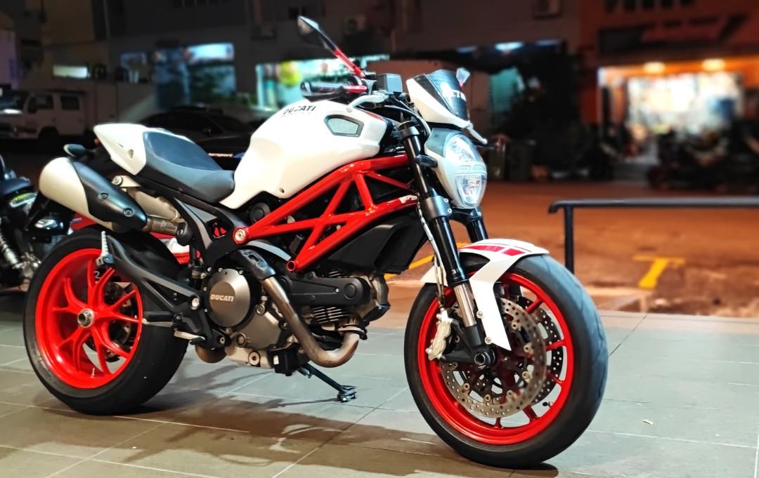 Ducati monster 796 best sale white