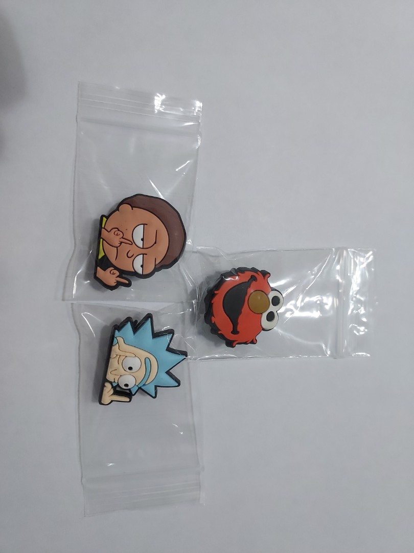 elmo rick and morty croc charms jibbitz Men s Fashion