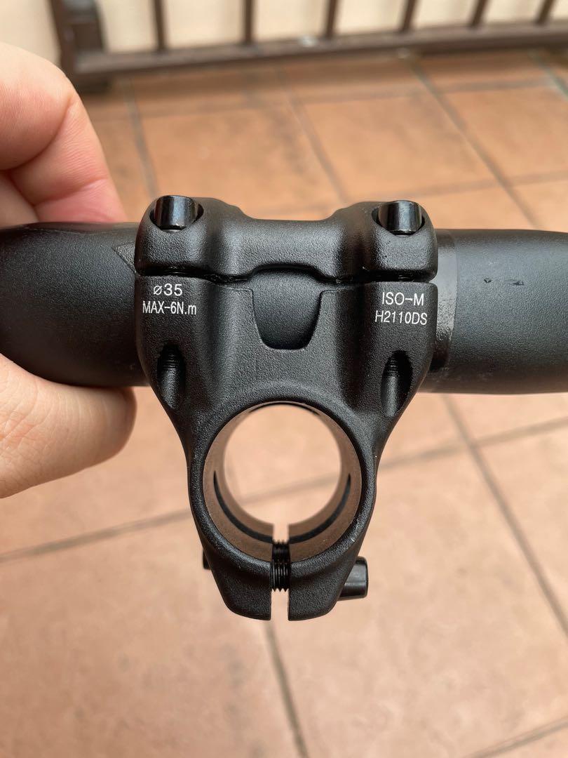 Entity handlebar + stem + grips, Sports Equipment, Bicycles & Parts