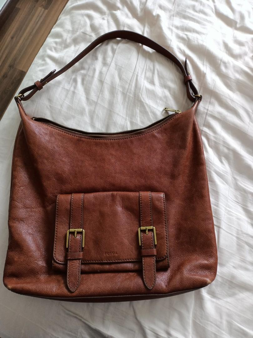 Fossil deals cleo hobo