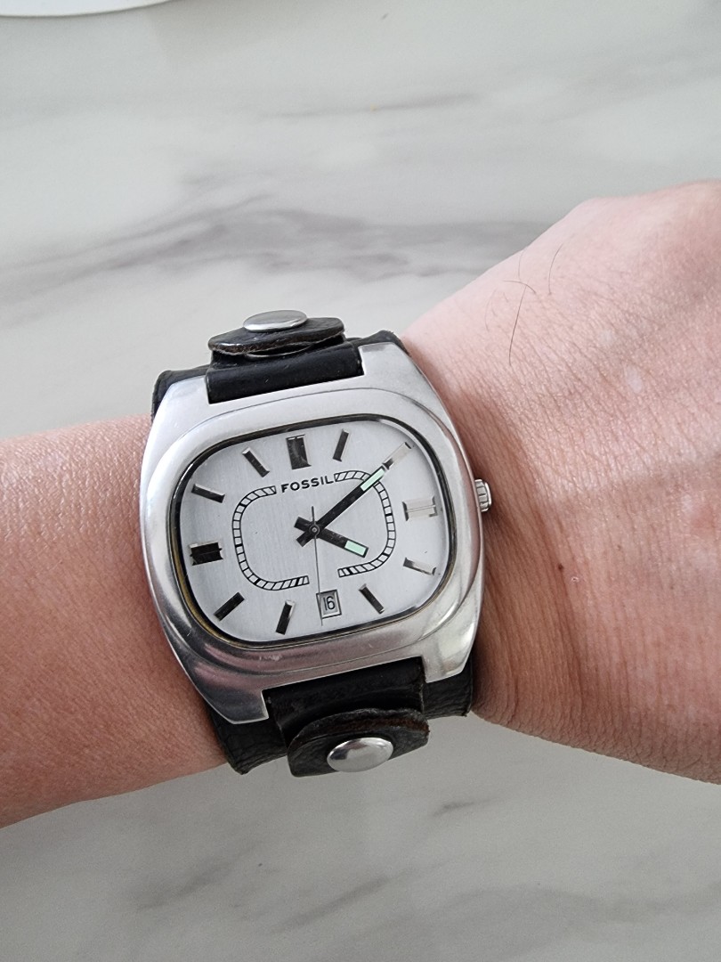 Fossil men's cuff best sale leather watch