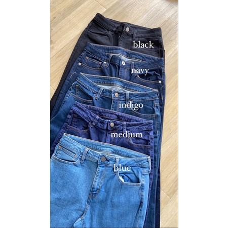 GU Uniqlo Skinny Jeans Medium Blue 