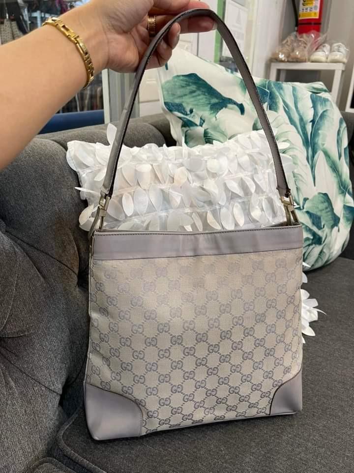 Gucci Baguette (Category: Luxury Bags & Wallets) located in Butuan. Submitted by jen_pre (Listing ID 1143929014, Image 1). Description: .