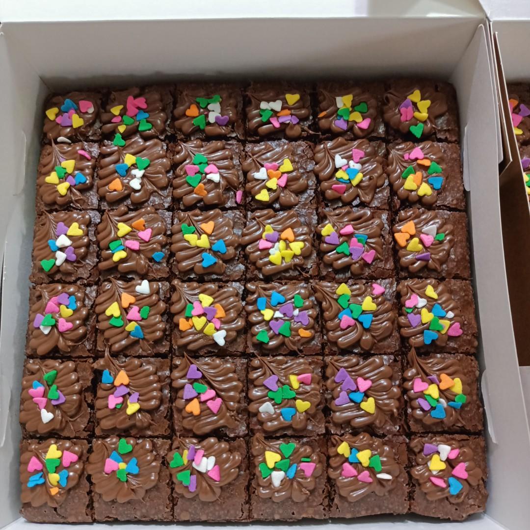 Halal Customised Brownies, Food & Drinks, Homemade Bakes on Carousell