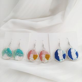 (Category: ) located in . Submitted by sunflowerandcocoa (Listing ID 1143945892, Image 1). Description: .