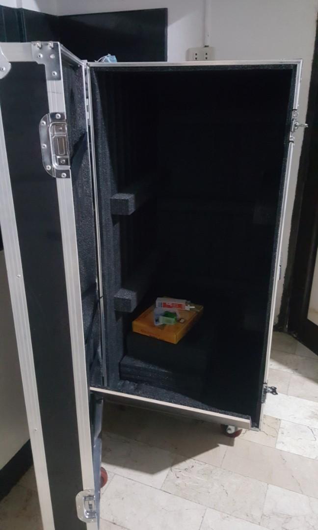 Hard case storage (Category: Storage Boxes & Baskets) located in Mandaluyong City. Submitted by azzir04 (Listing ID 1143920918, Image 3). Description: ideal use as storage : carpentry ,masonry, mechanical tools, can be also use for sound system cables and amp. case. Height 120 cm. almost 4ft. length 74cm. width 54cm..