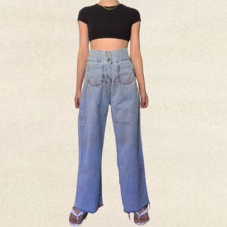 (Category: ) located in . Submitted by n.shoppe (Listing ID 1143869119, Image 1). Description: .