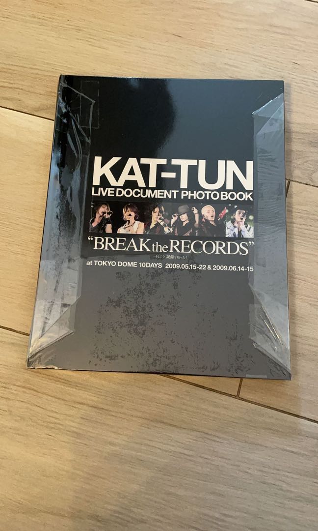 KAT-TUN 《Break the Records》Photobook, 興趣及遊戲, 收藏品及紀念品, 日本明星- Carousell