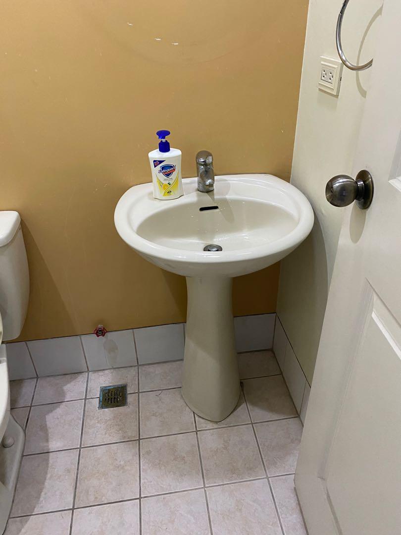 Lavatory Pedestal Type and Toilet Bowl HCG Brand, Furniture & Home