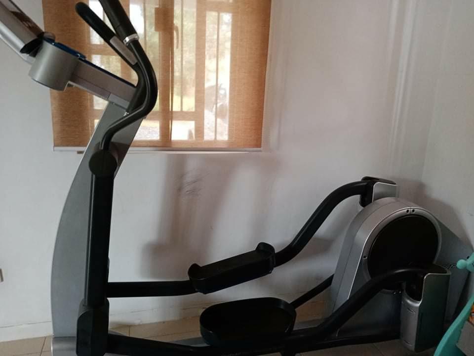 Life Fitness x7 elliptical bike, Sports Equipment, Exercise & Fitness