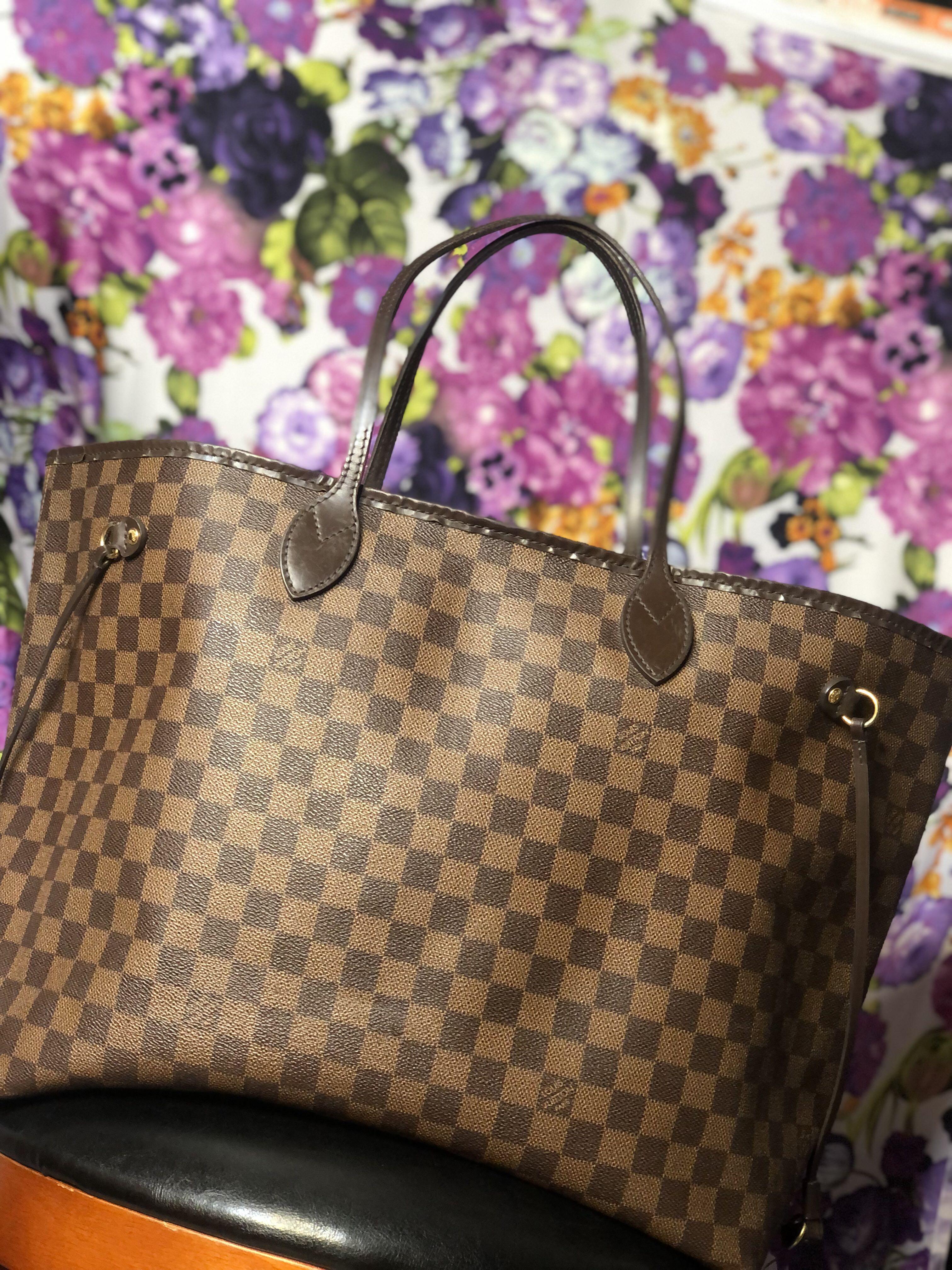 Louis Vuitton Neverfull GM size (Category: Luxury Bags & Wallets) located in Mandaluyong City. Submitted by AvekLuxuriesPh2020 (Listing ID 1143925014, Image 1). Description: 📍Guaranteed Original 📍Money Back Guaranteed 📍Japan Source ONLY ✅RankAb ✅with Entrupy Certificate ✅well Loved ✅No flaws 🌸Also Showed in our FB Live Page🌸.