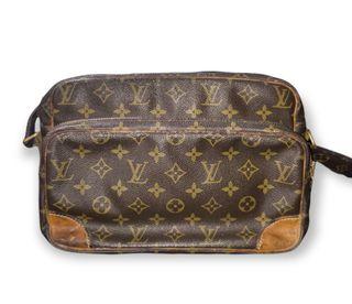 Louis Vuitton Nile Messenger bag