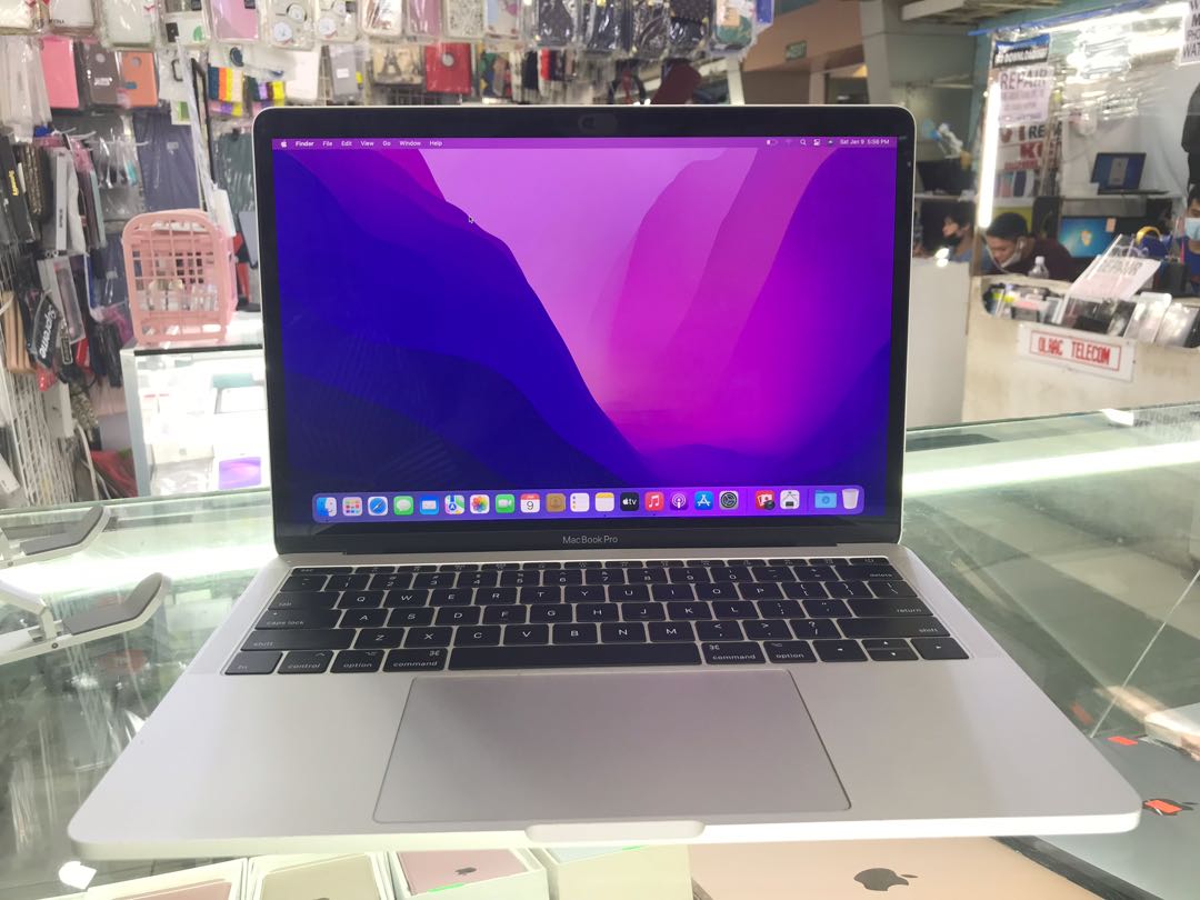 macbook-pro-2017-13-inch-core-i5-8gb-memory-128gb-ssd-computers-tech