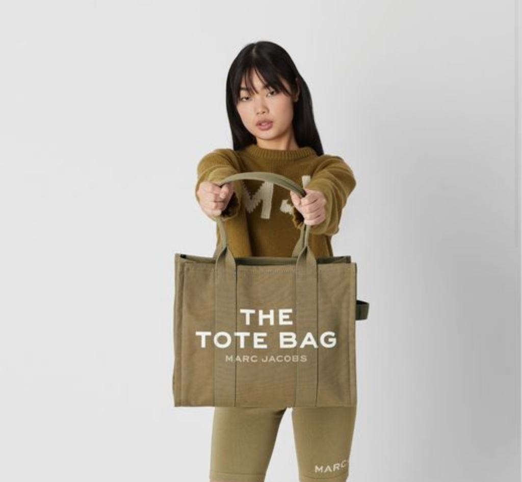 The viral marc jacobs “ the tote bag “ honest review large and medium , Marc  Jacobs Tote Bag