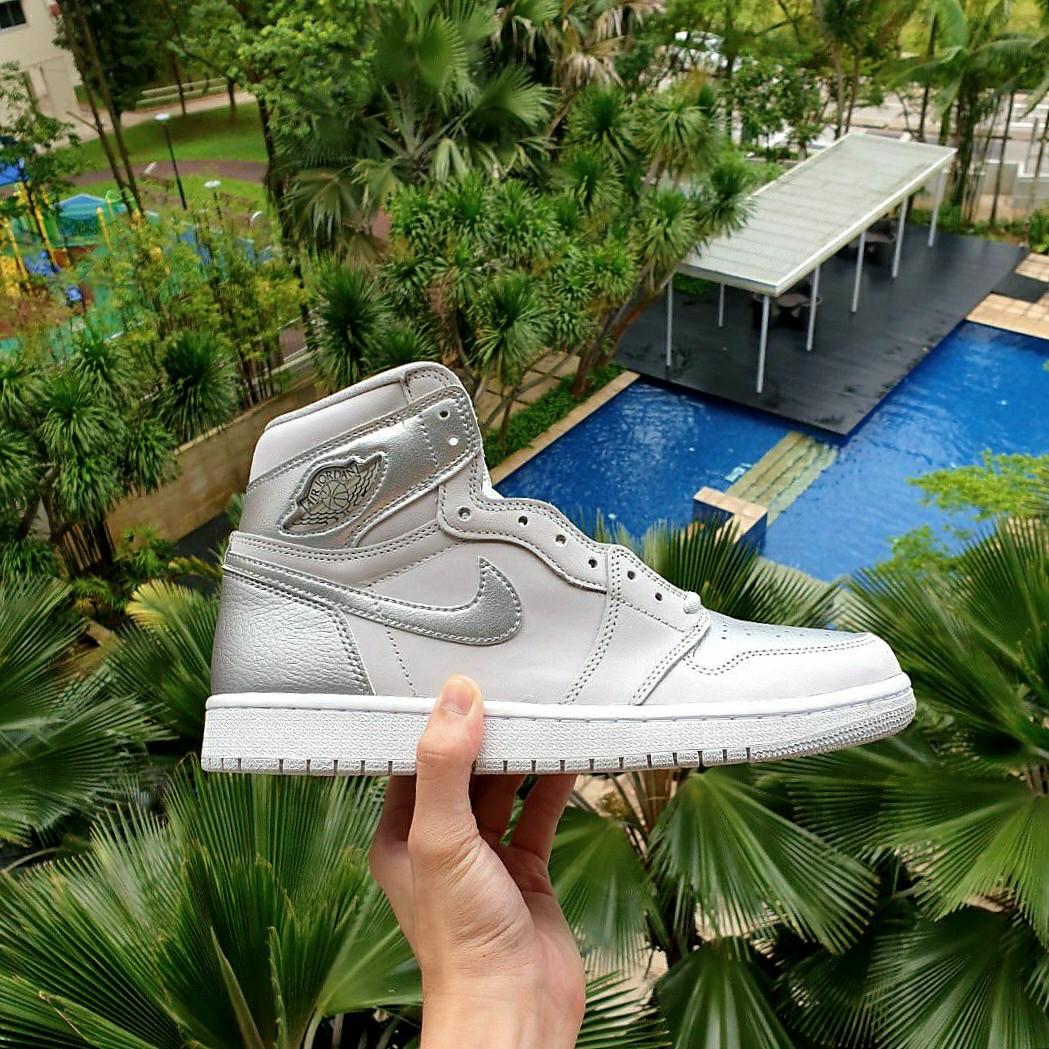 Air jordan 1 poolside 2025