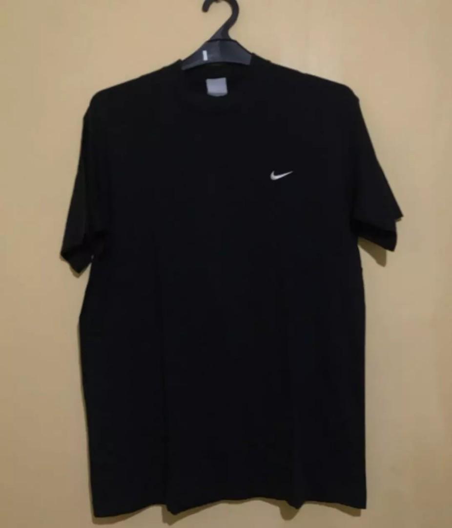 Nike Vintage 00's Small Swoosh Y2K 
