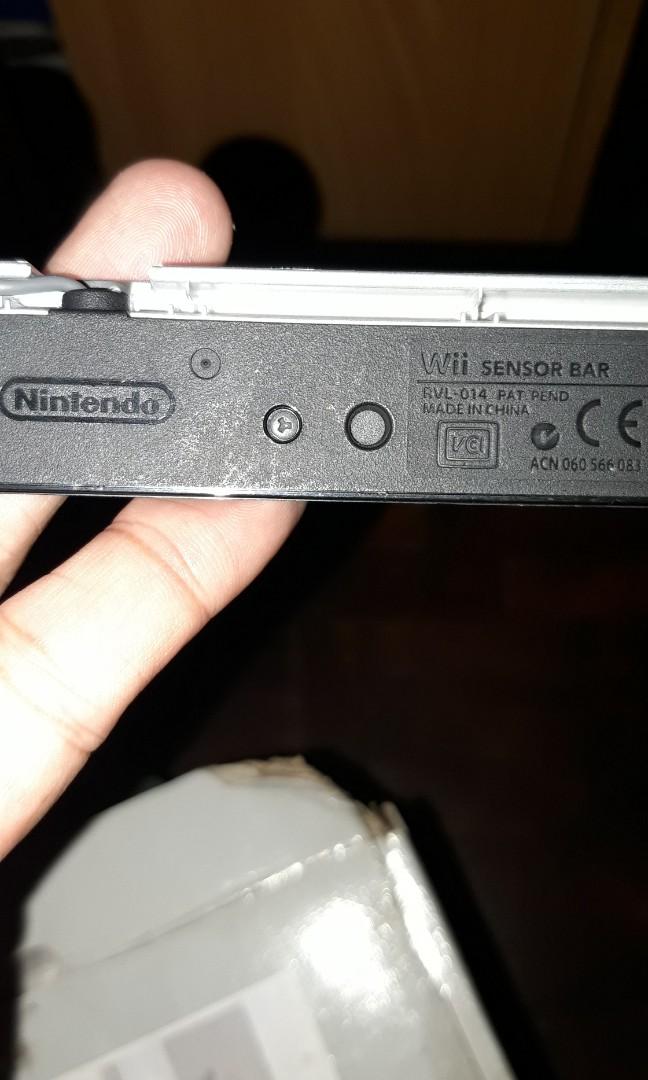 Nintendo original sensor bar (Category: Controllers) located in Quezon City. Submitted by obet89 (Listing ID 1115342037, Image 3). Description: good working condition orig nintendo for wii console pm me if interested.